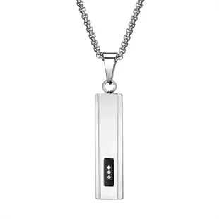 Herresmykke i rustfri stål med rektangulær bar pendant og CZ-detaljer
