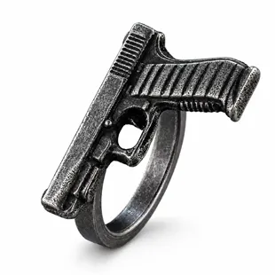 Maverick – oxyderet statementring med råt design